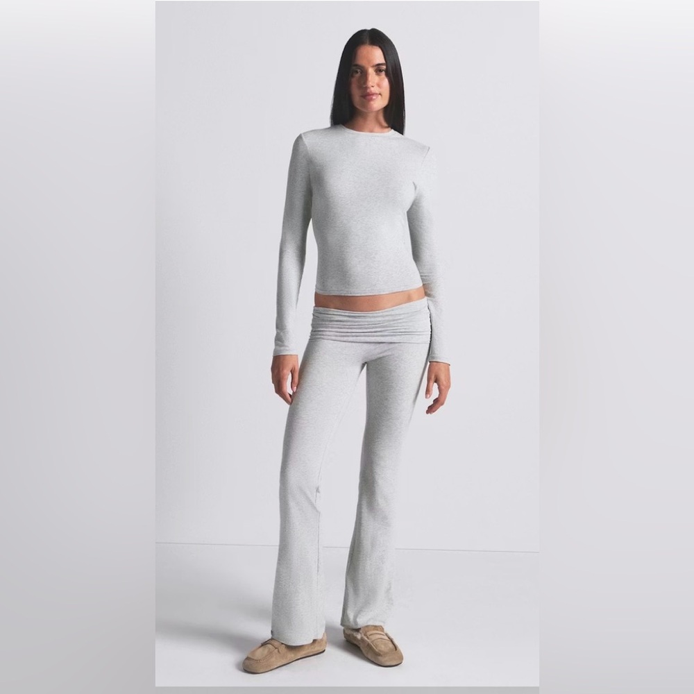 Women's Gray Long Sleeve and flare fold over pants Sleepwear Set